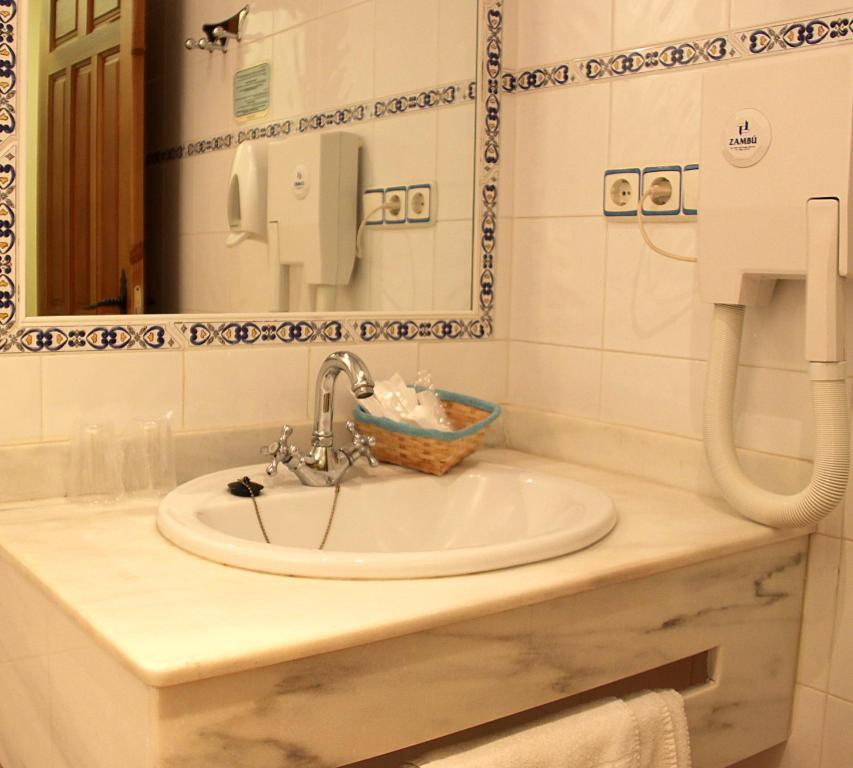 Hotel Riopar Spa Номер фото